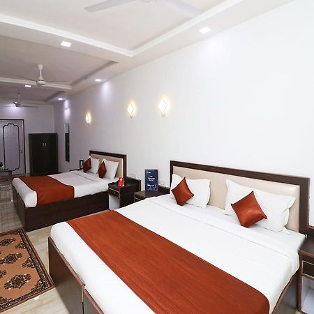 Oyo 11526 Hotel Apollo Agra  Exterior photo