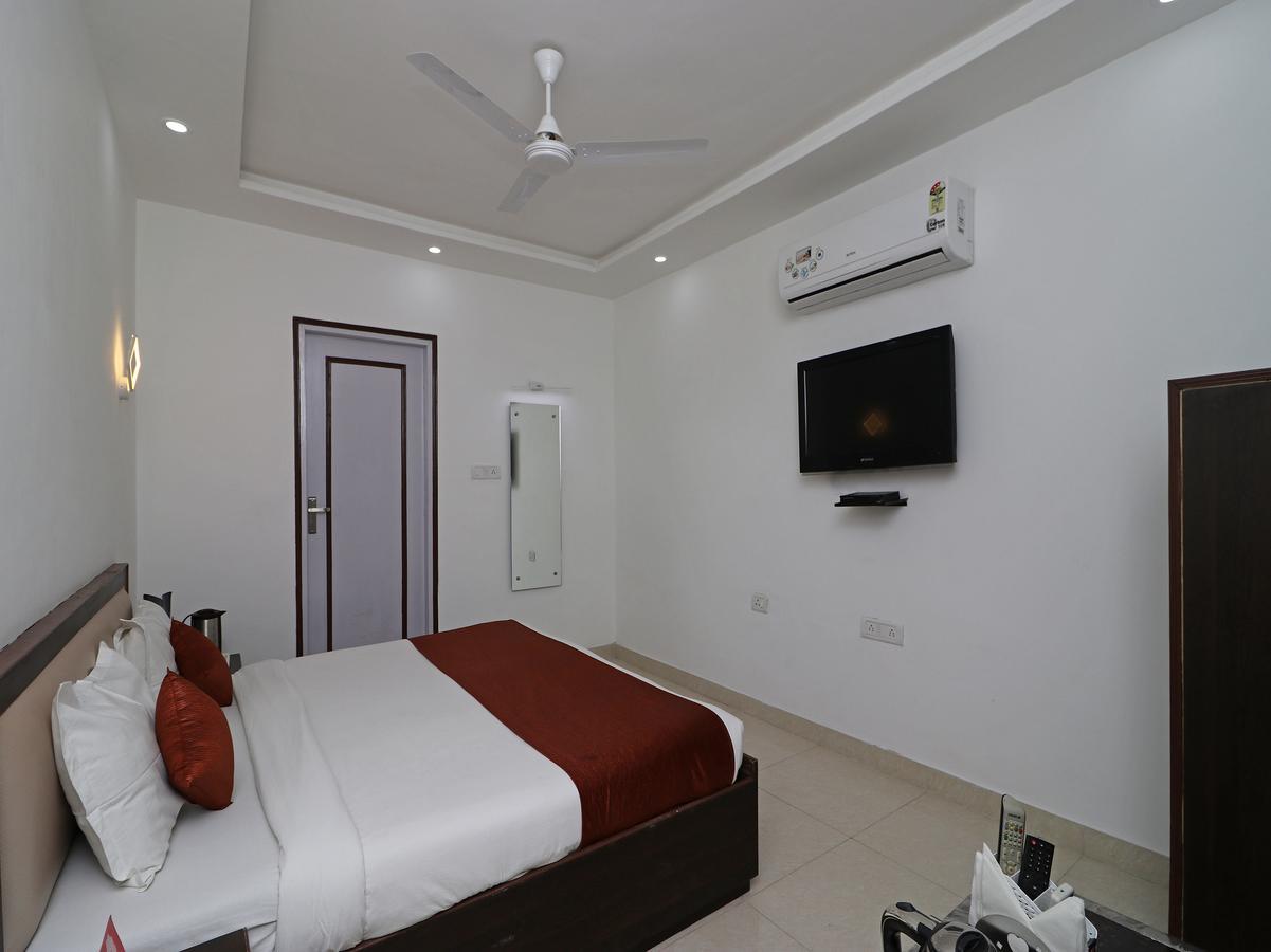 Oyo 11526 Hotel Apollo Agra  Exterior photo
